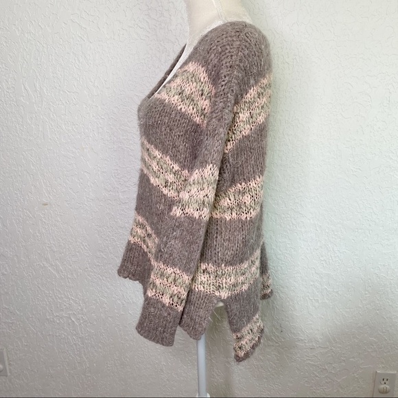 Free People Linus Striped Eyelash Fuzzy Wool Blend Sweater Gray Pink Size S - Picture 6 of 11